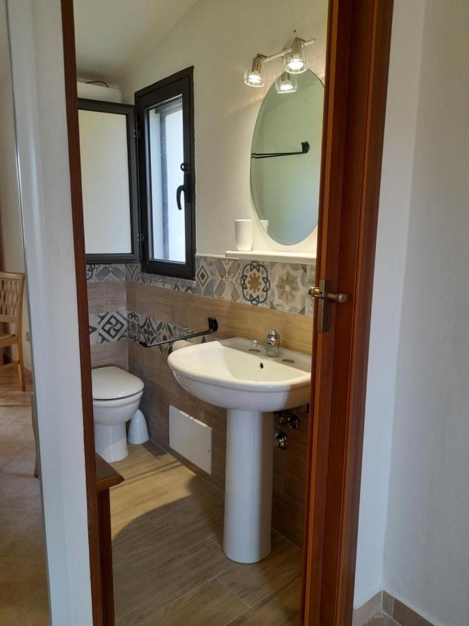 La Restanza Hotel Pula Buitenkant foto