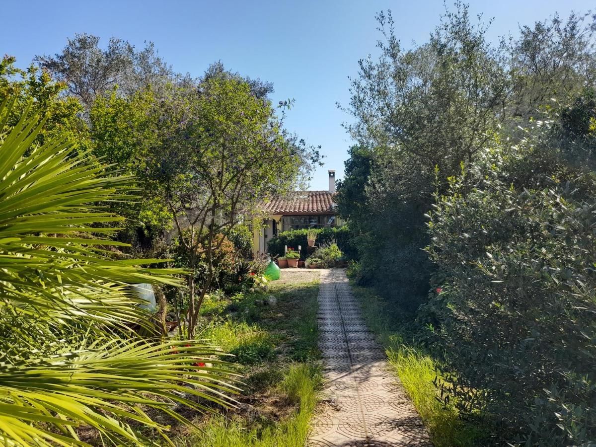 La Restanza Hotel Pula Buitenkant foto
